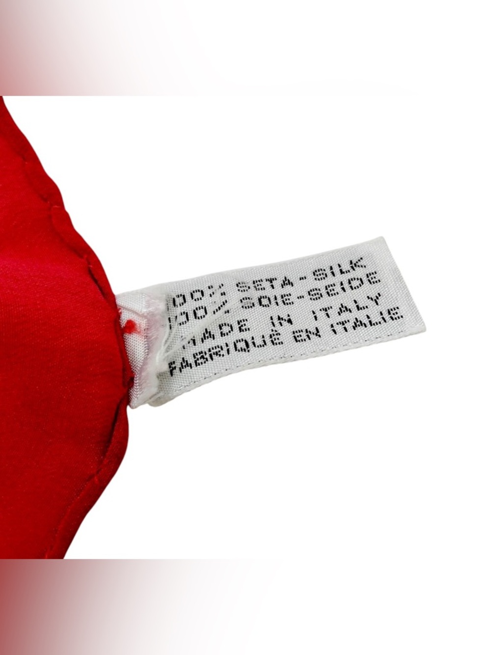 ✨🛍️ Chanel Red Multicolor CC Jewelry Pattern Silk Scarf - Picture 5 of 7